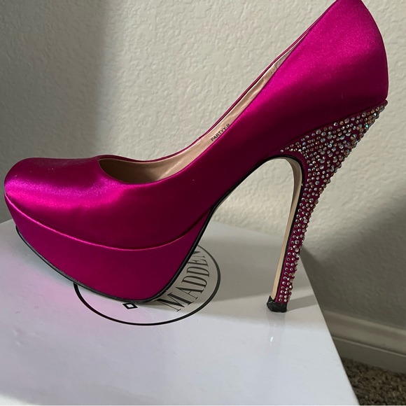 Steve Madden Partyy-R Rhinestone Heel 7.5 - Picture 4 of 5